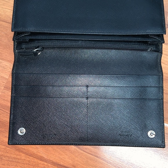 Authentic Prada Large Saffiano Leather Wallet - Picture 15 of 16